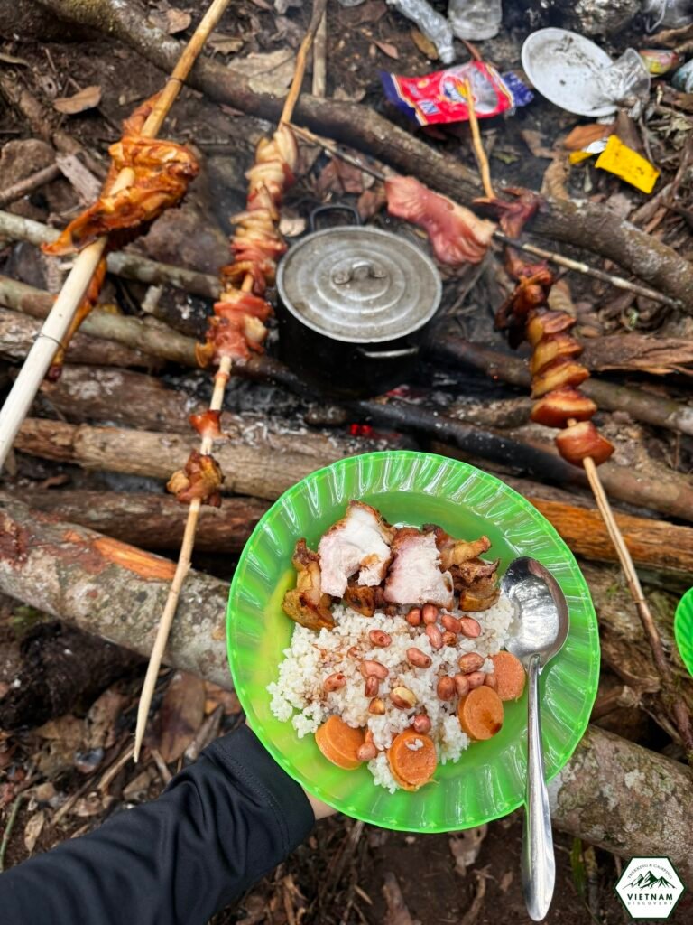 Bữa ăn đủ dinh dưỡng và đủ no để chinh phục không cầu kỳ