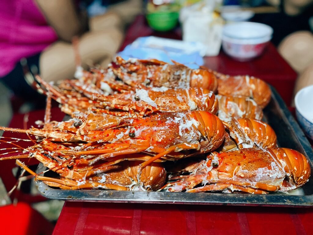 "Chuyến Đi Hoàn Hảo Không Thể Thiếu Hải Sản Tươi Ngon"