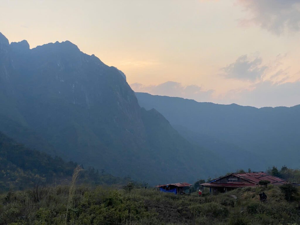 Chiều tà tại Lán Muối