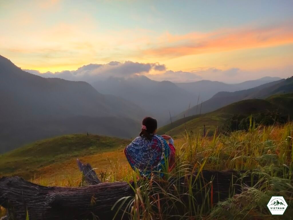 Bình minh bãi cắm trại Bidoup Tà Giang