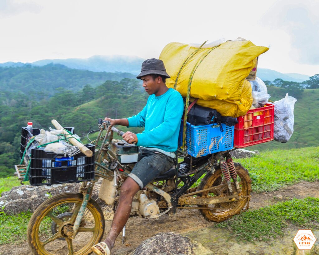 Đội ngủ hậu cần Tà Năng-Phan Dũng